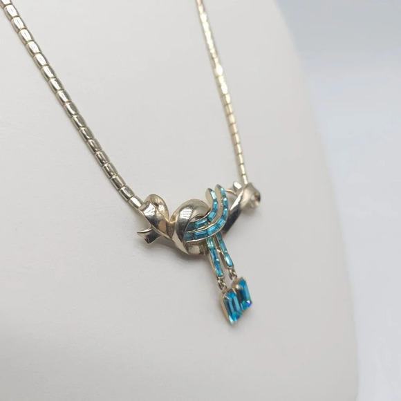 Coro Necklace Blue Rhinestones Dangle Art Deco Style Mid Century Necklace - Picture 3 of 7